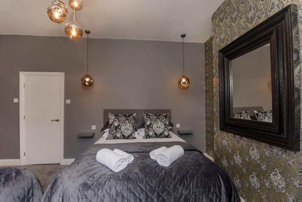 The Milton - Stylish Terraced Villa York Eksteriør bilde